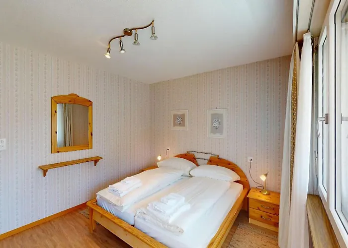 Апартаменти Ova Cotschna 707 *